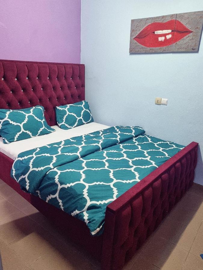 Residence Sighaka - Studio Meuble Vip Avec Wifi, Gardien, Parking Дуала Екстер'єр фото